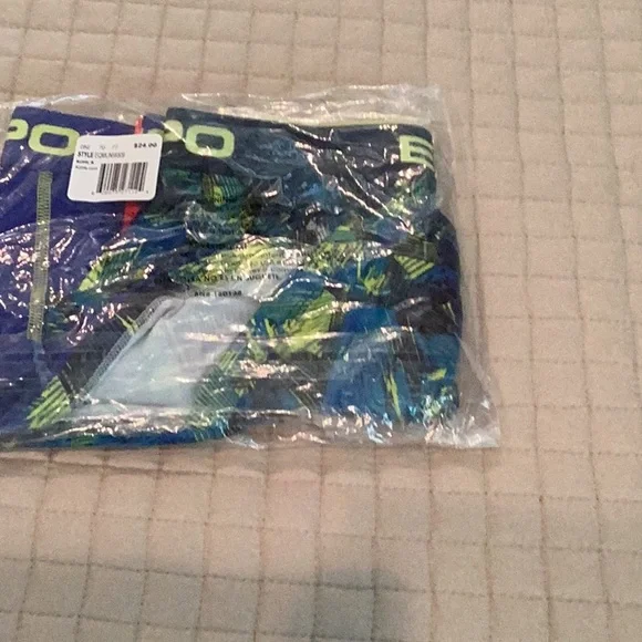 Equipe Blue and Green Performance Shorts Size M - Picture 3 of 5